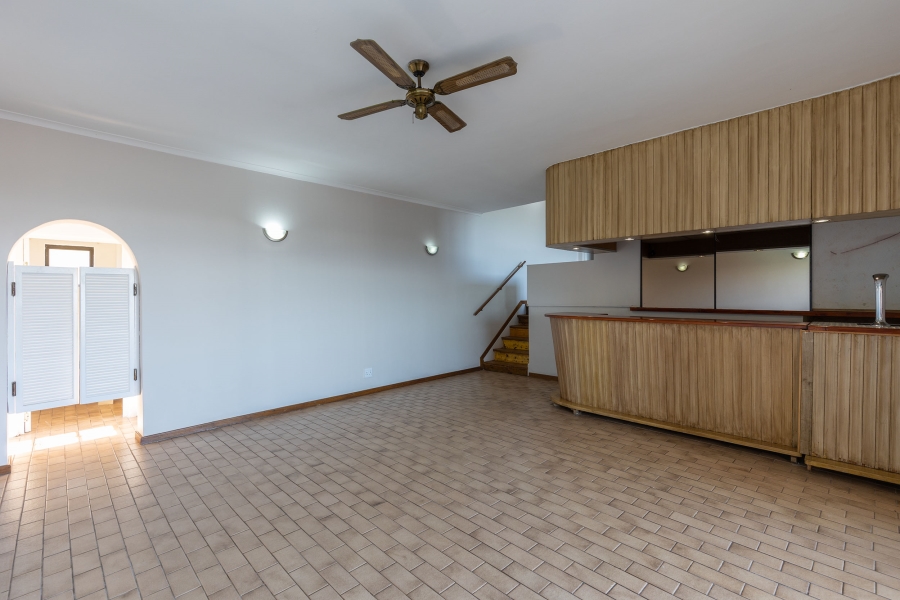 5 Bedroom Property for Sale in Glen Hills KwaZulu-Natal