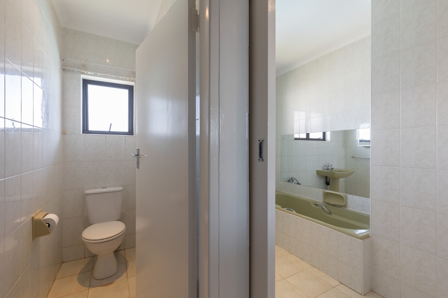 5 Bedroom Property for Sale in Glen Hills KwaZulu-Natal