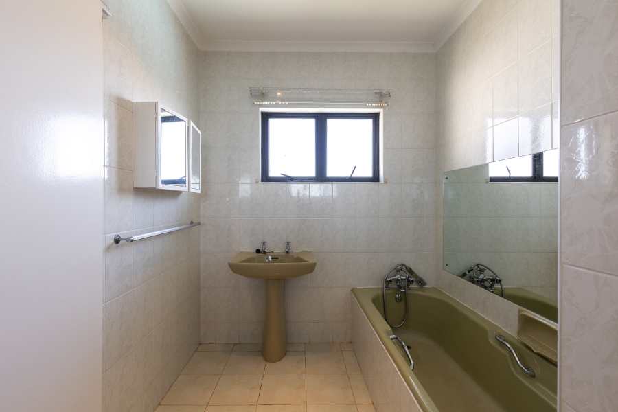 5 Bedroom Property for Sale in Glen Hills KwaZulu-Natal