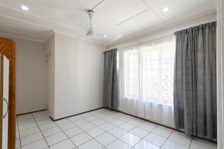 5 Bedroom Property for Sale in Glen Hills KwaZulu-Natal