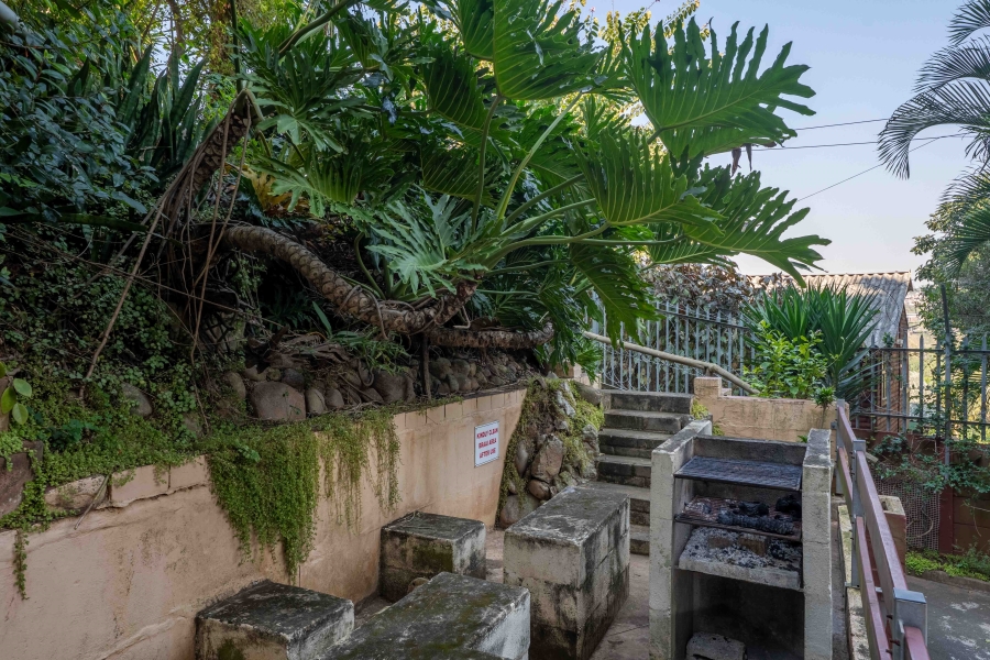 3 Bedroom Property for Sale in Amanzimtoti KwaZulu-Natal