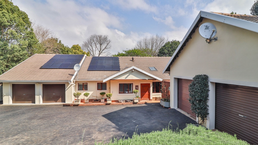 4 Bedroom Property for Sale in Mountain Homes KwaZulu-Natal
