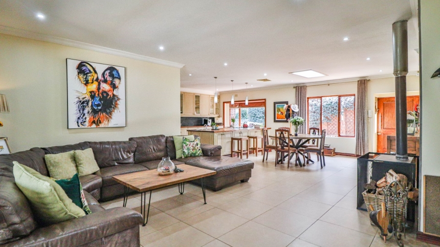 4 Bedroom Property for Sale in Mountain Homes KwaZulu-Natal