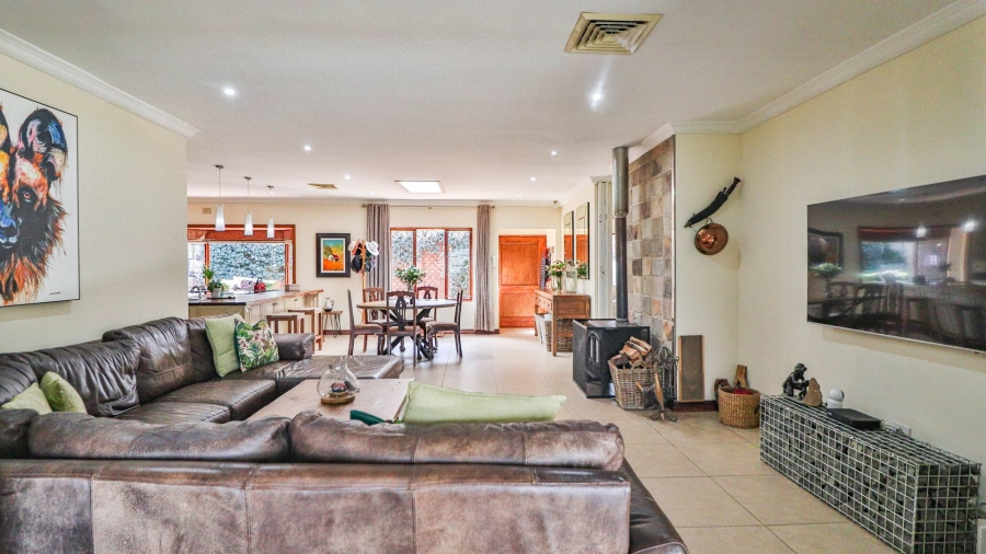 4 Bedroom Property for Sale in Mountain Homes KwaZulu-Natal
