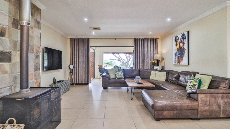 4 Bedroom Property for Sale in Mountain Homes KwaZulu-Natal