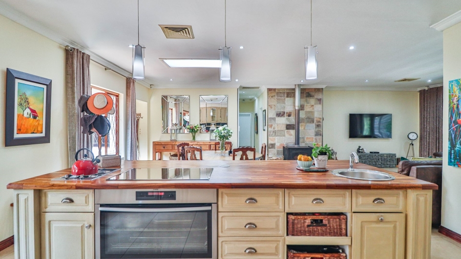 4 Bedroom Property for Sale in Mountain Homes KwaZulu-Natal