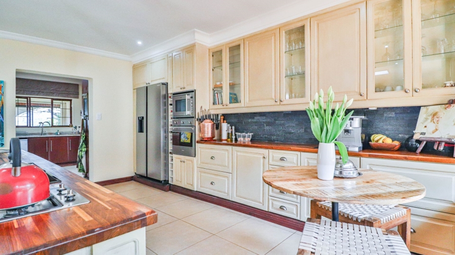 4 Bedroom Property for Sale in Mountain Homes KwaZulu-Natal