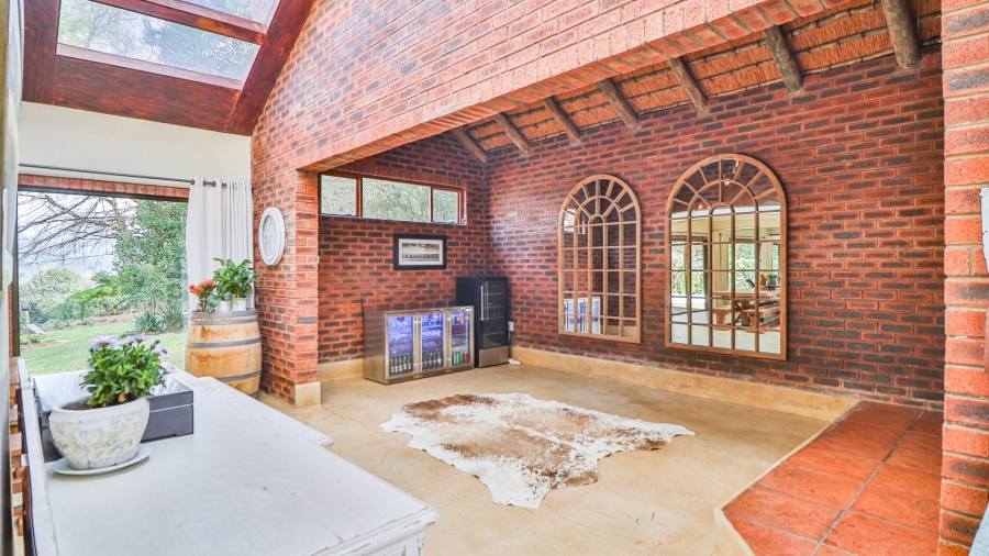 4 Bedroom Property for Sale in Mountain Homes KwaZulu-Natal