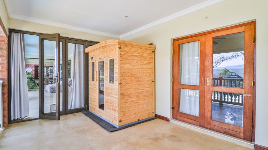 4 Bedroom Property for Sale in Mountain Homes KwaZulu-Natal