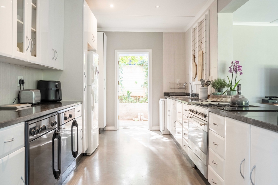 4 Bedroom Property for Sale in Kloof KwaZulu-Natal
