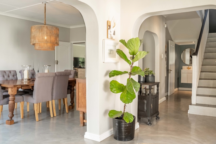4 Bedroom Property for Sale in Kloof KwaZulu-Natal
