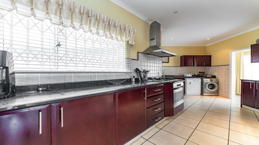 4 Bedroom Property for Sale in Compensation Beach KwaZulu-Natal