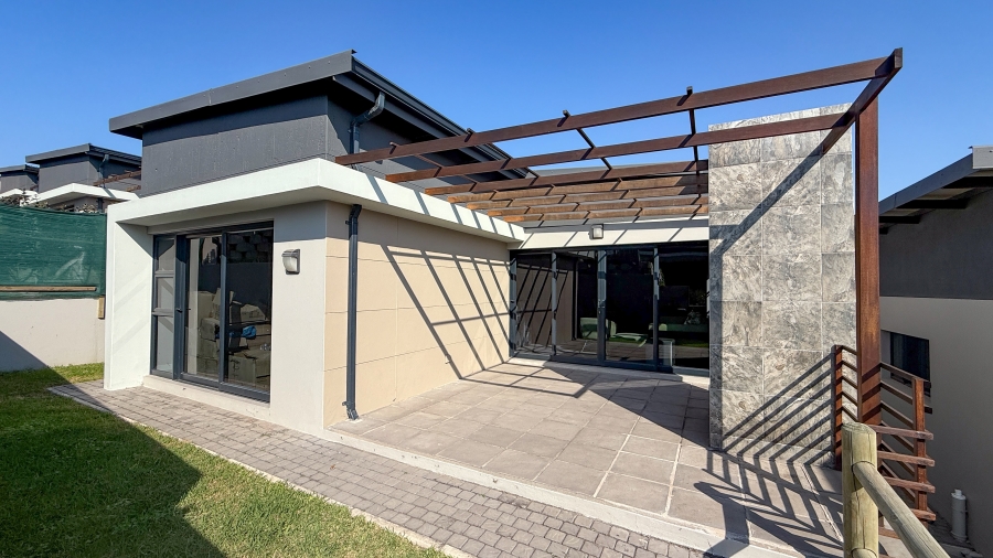 3 Bedroom Property for Sale in Palm Lakes Estate KwaZulu-Natal