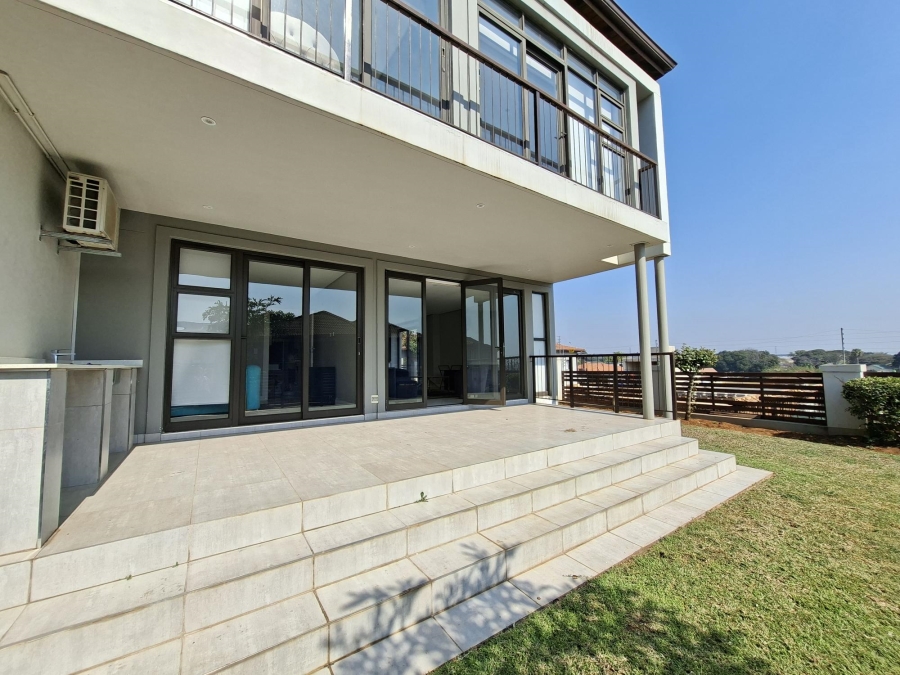 5 Bedroom Property for Sale in Izinga KwaZulu-Natal