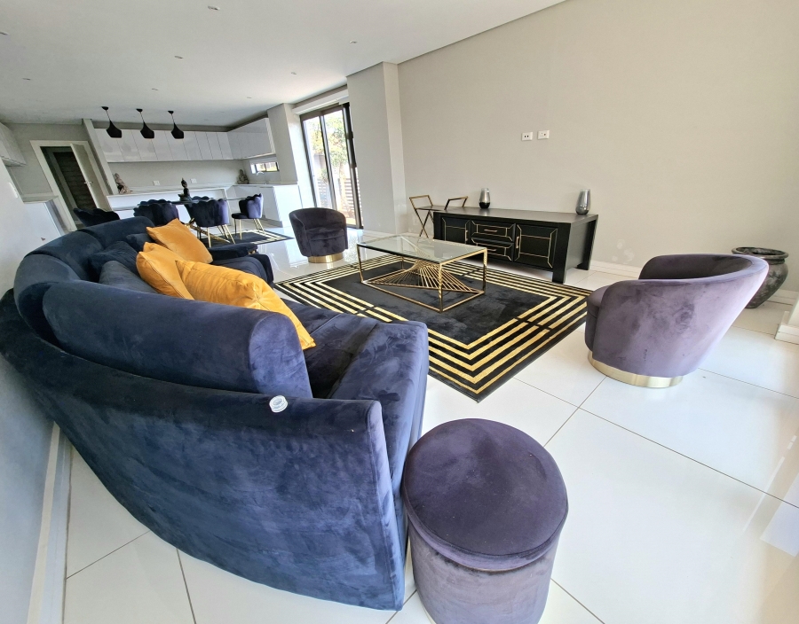 5 Bedroom Property for Sale in Izinga KwaZulu-Natal