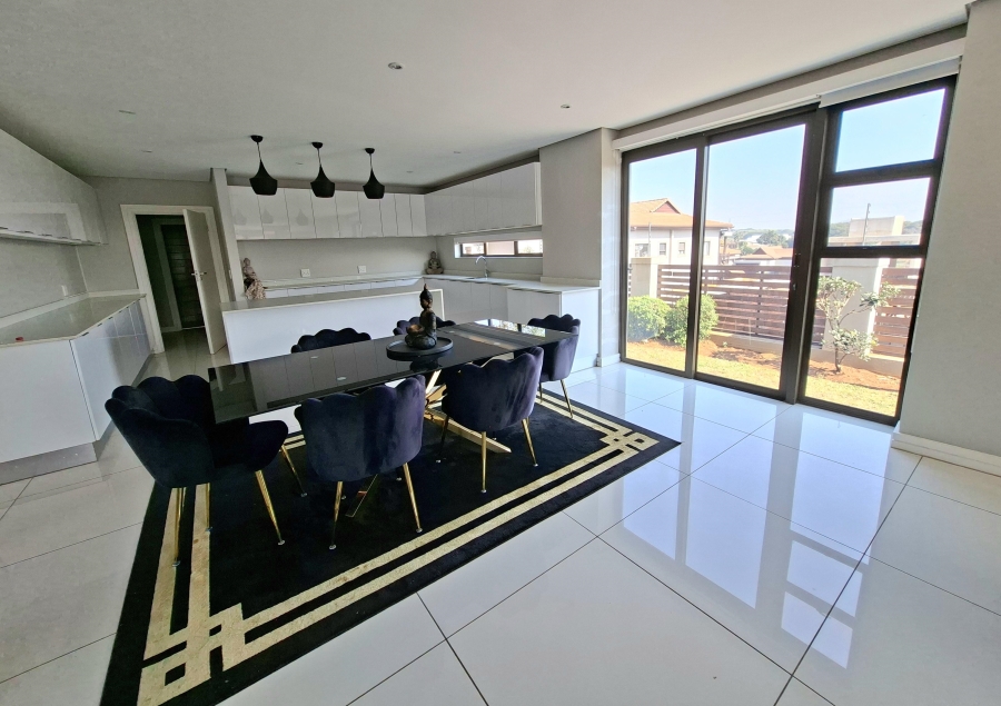 5 Bedroom Property for Sale in Izinga KwaZulu-Natal
