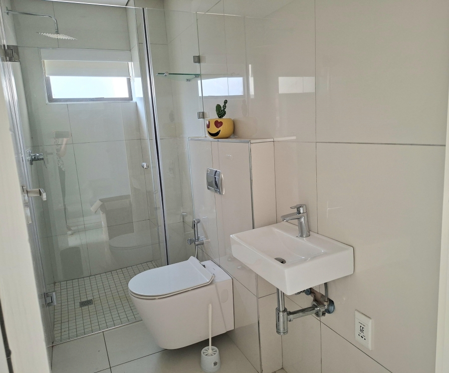 5 Bedroom Property for Sale in Izinga KwaZulu-Natal