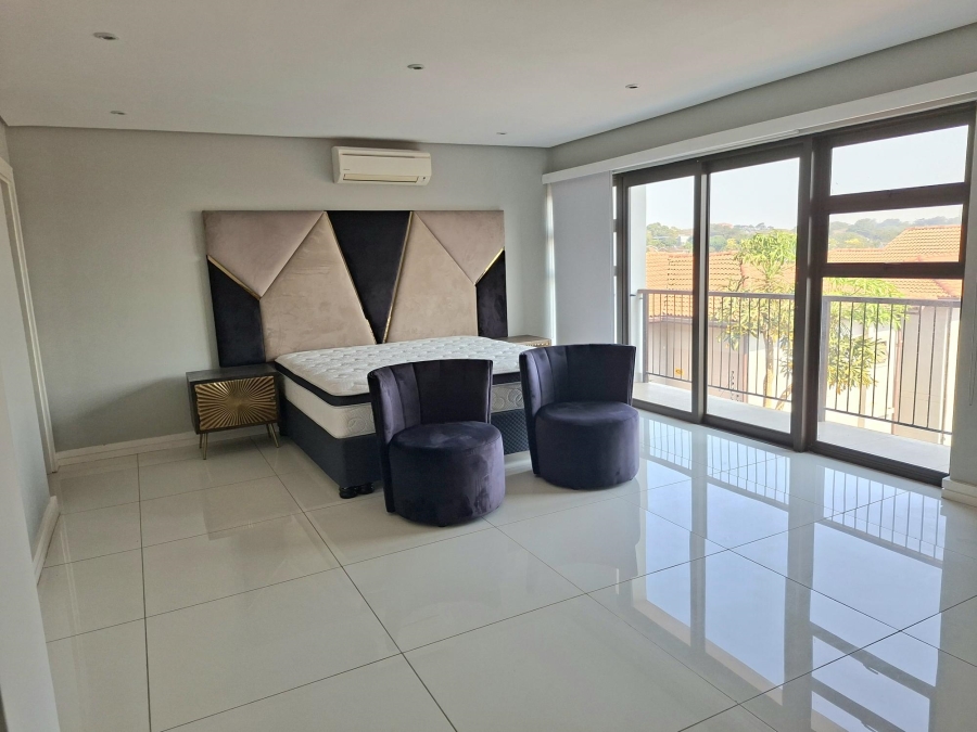 5 Bedroom Property for Sale in Izinga KwaZulu-Natal