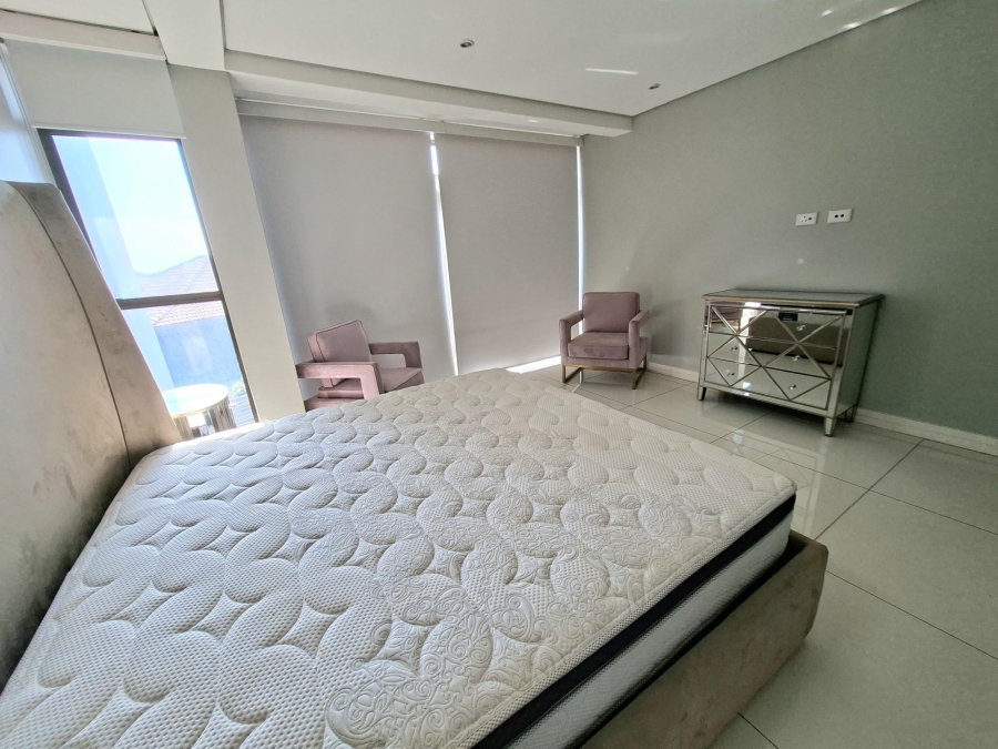 5 Bedroom Property for Sale in Izinga KwaZulu-Natal