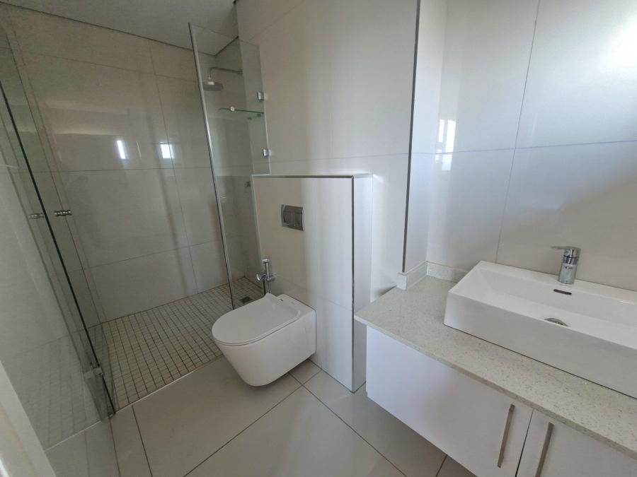 5 Bedroom Property for Sale in Izinga KwaZulu-Natal