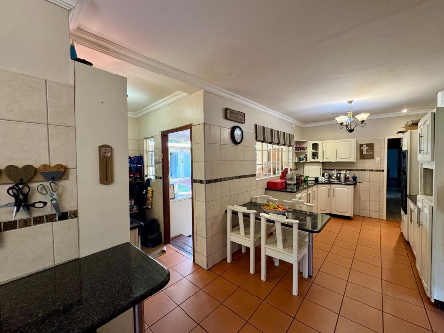 4 Bedroom Property for Sale in Montrose KwaZulu-Natal