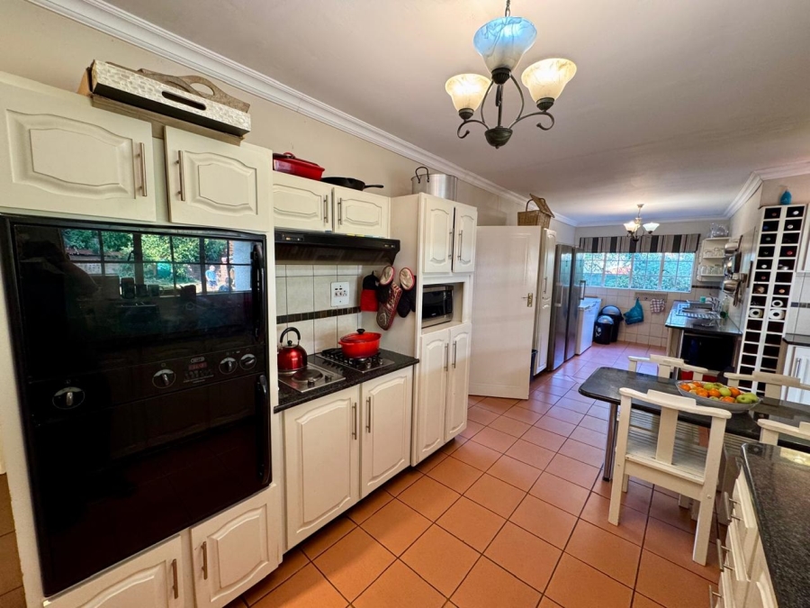 4 Bedroom Property for Sale in Montrose KwaZulu-Natal