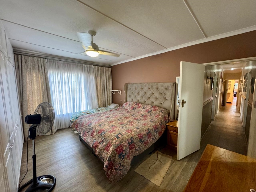 4 Bedroom Property for Sale in Montrose KwaZulu-Natal