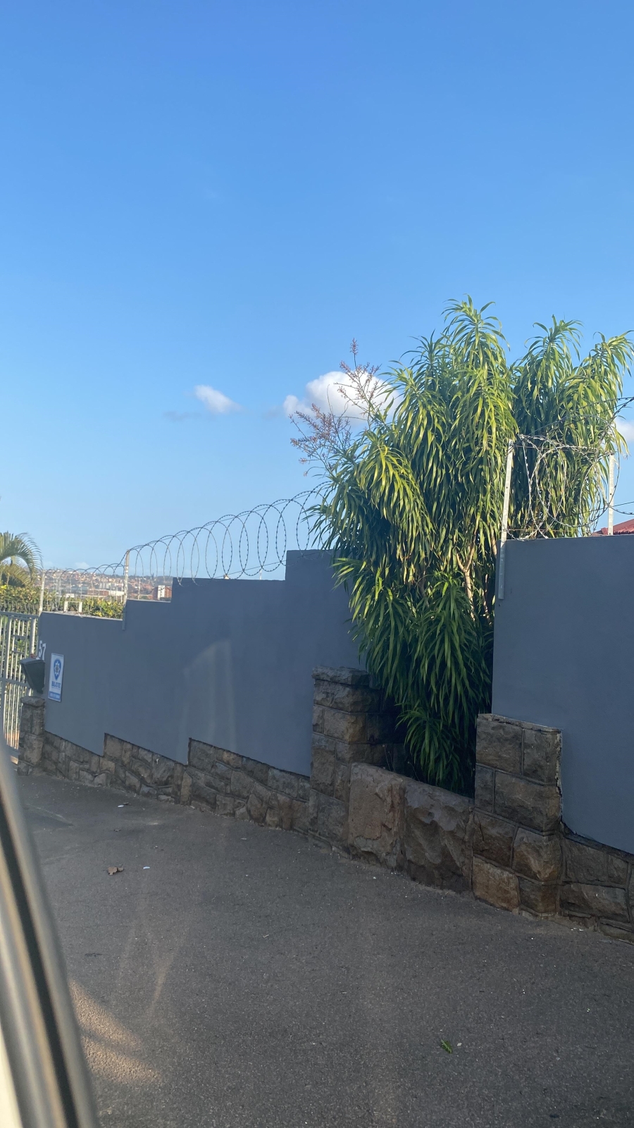 To Let 1 Bedroom Property for Rent in Umbilo KwaZulu-Natal