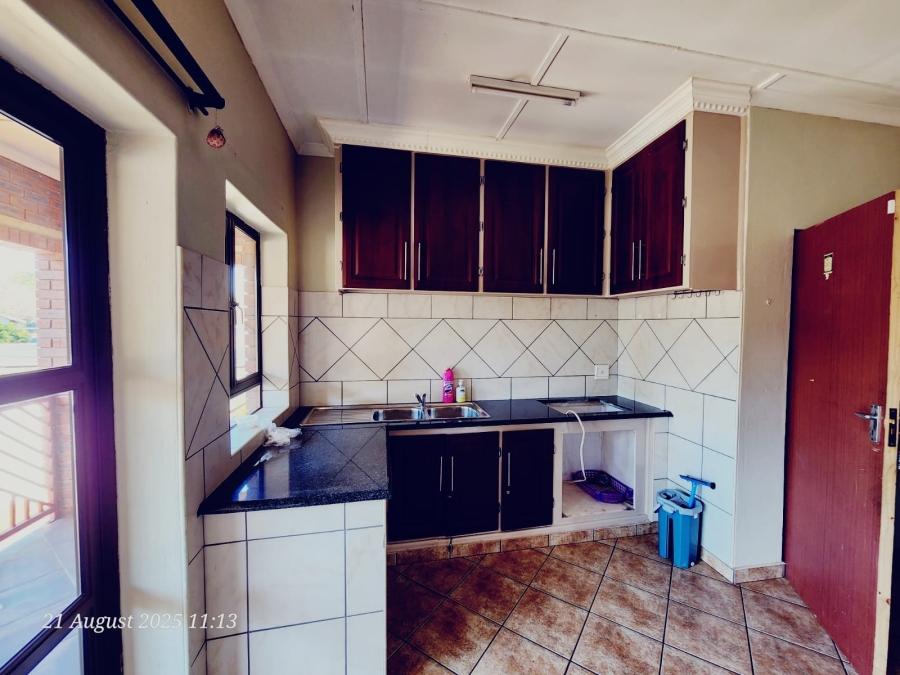 7 Bedroom Property for Sale in Hayfields KwaZulu-Natal