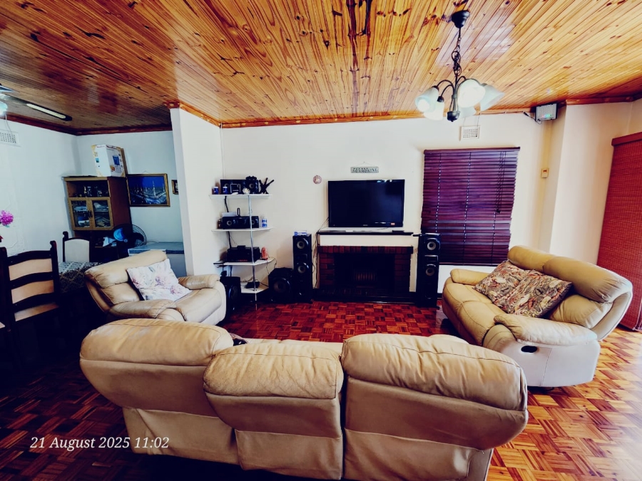7 Bedroom Property for Sale in Hayfields KwaZulu-Natal