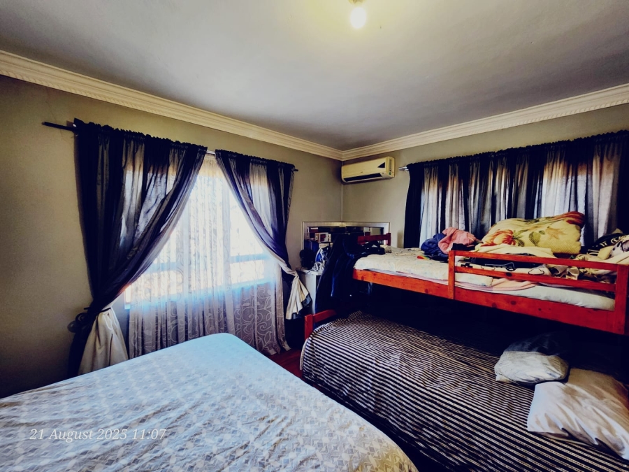 7 Bedroom Property for Sale in Hayfields KwaZulu-Natal