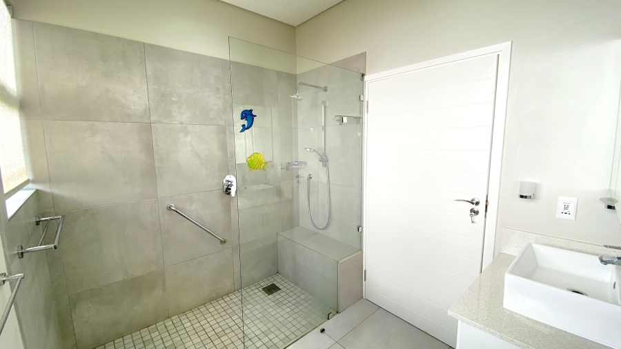 2 Bedroom Property for Sale in Renishaw Hills KwaZulu-Natal