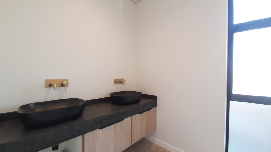 4 Bedroom Property for Sale in Elaleni Coastal Forest Estate KwaZulu-Natal