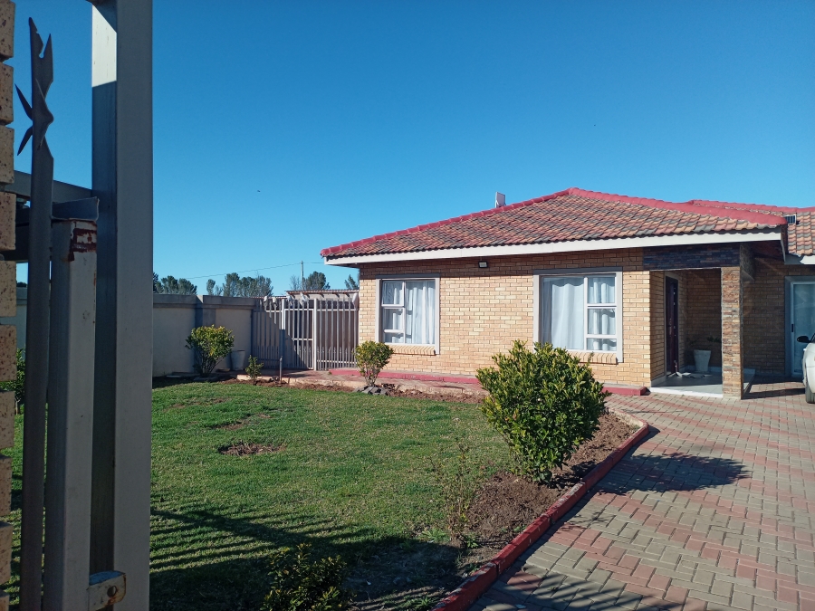 4 Bedroom Property for Sale in Sunset View KwaZulu-Natal