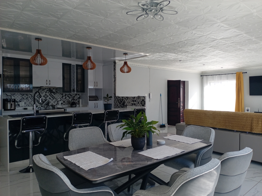 4 Bedroom Property for Sale in Sunset View KwaZulu-Natal