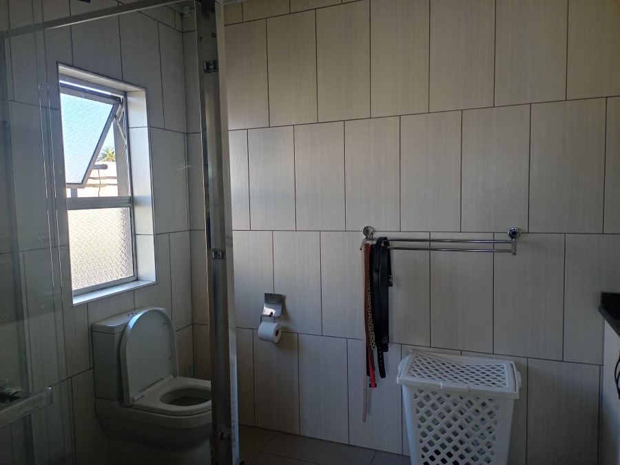 4 Bedroom Property for Sale in Sunset View KwaZulu-Natal