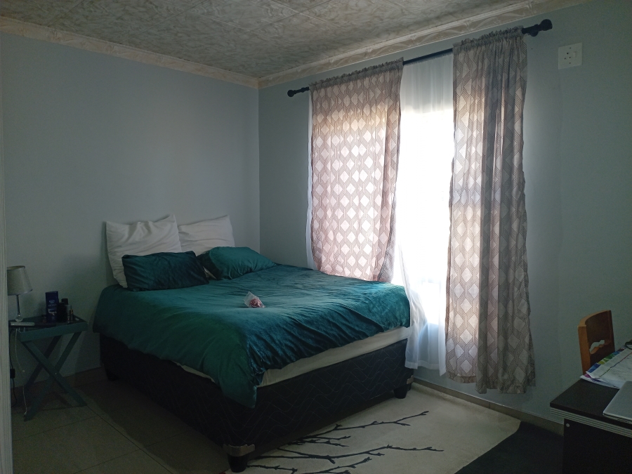 4 Bedroom Property for Sale in Sunset View KwaZulu-Natal