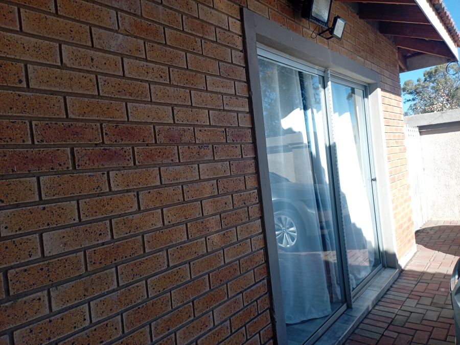 4 Bedroom Property for Sale in Sunset View KwaZulu-Natal