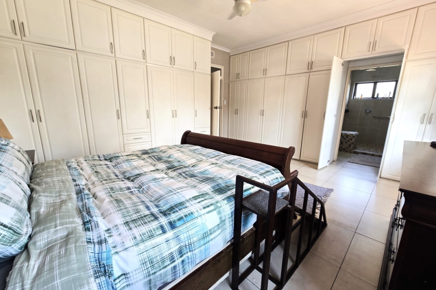 6 Bedroom Property for Sale in Meer En See KwaZulu-Natal