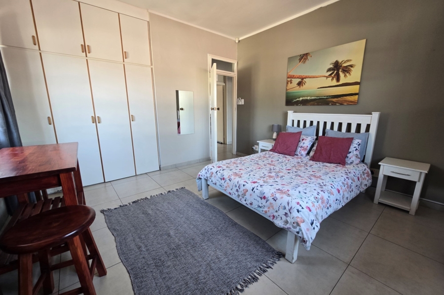 6 Bedroom Property for Sale in Meer En See KwaZulu-Natal