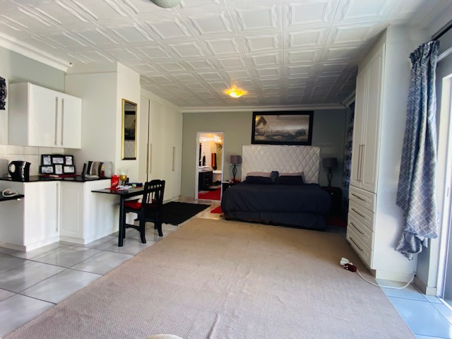 4 Bedroom Property for Sale in Meer En See KwaZulu-Natal