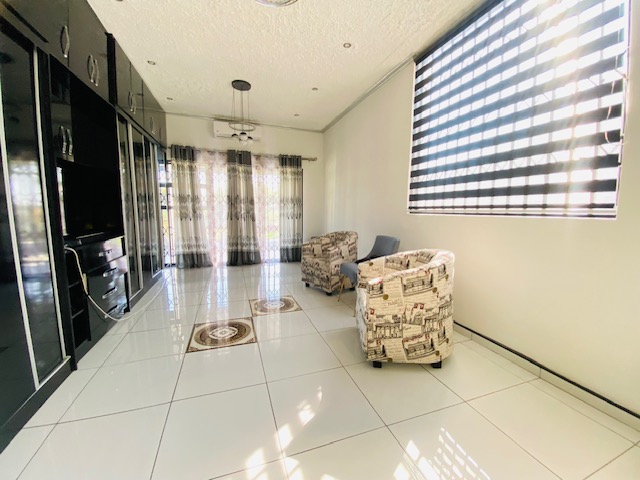 4 Bedroom Property for Sale in Meer En See KwaZulu-Natal