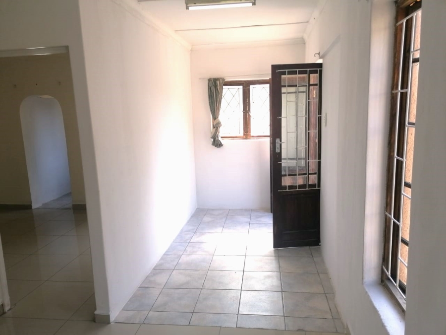 To Let 1 Bedroom Property for Rent in Shulton Park KwaZulu-Natal