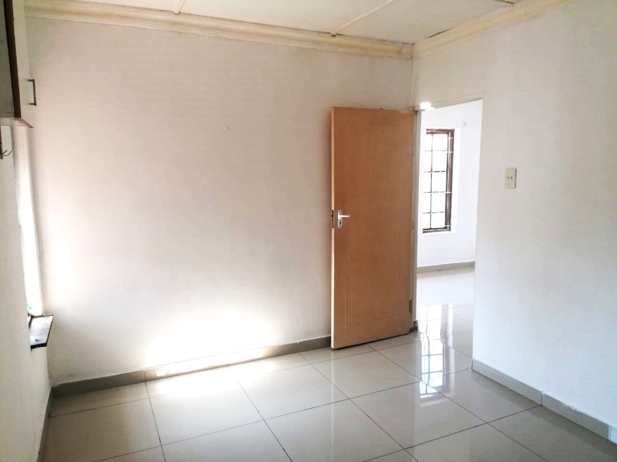 To Let 1 Bedroom Property for Rent in Shulton Park KwaZulu-Natal