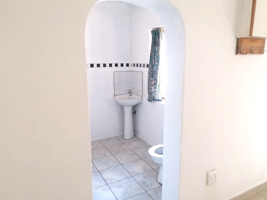 To Let 1 Bedroom Property for Rent in Shulton Park KwaZulu-Natal