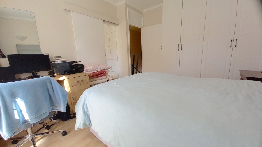 To Let 2 Bedroom Property for Rent in Essenwood KwaZulu-Natal