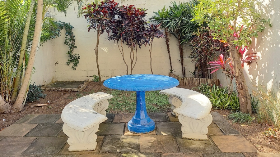To Let 2 Bedroom Property for Rent in Essenwood KwaZulu-Natal