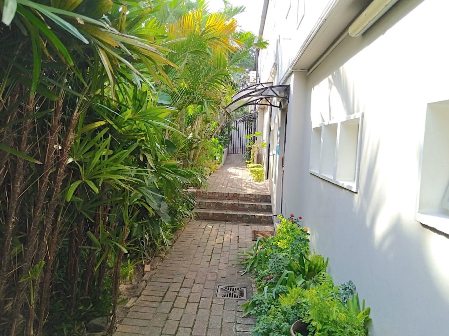 To Let 2 Bedroom Property for Rent in Essenwood KwaZulu-Natal