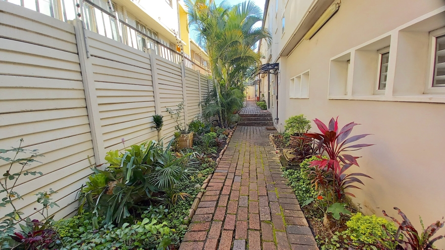 To Let 2 Bedroom Property for Rent in Essenwood KwaZulu-Natal