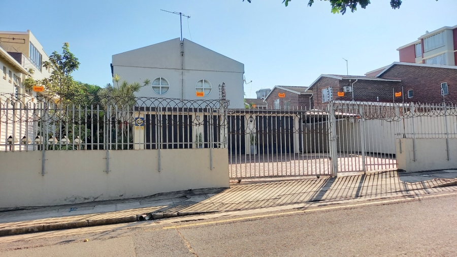 To Let 2 Bedroom Property for Rent in Essenwood KwaZulu-Natal